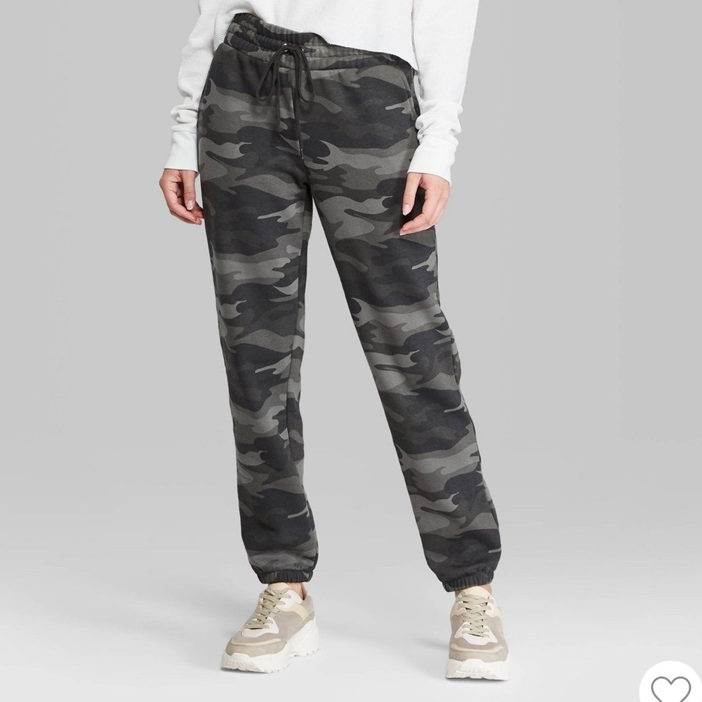 TARGET camo joggers